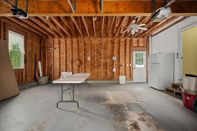 20 Hilltop Farm Rd, Auburn, MA 01501
