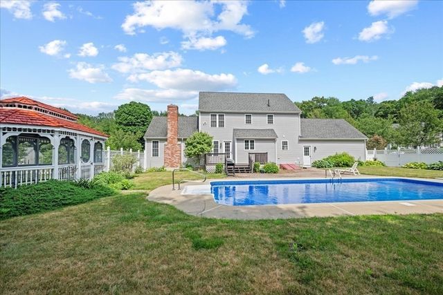 20 Hilltop Farm Rd, Auburn, MA 01501