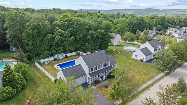 20 Hilltop Farm Rd, Auburn, MA 01501