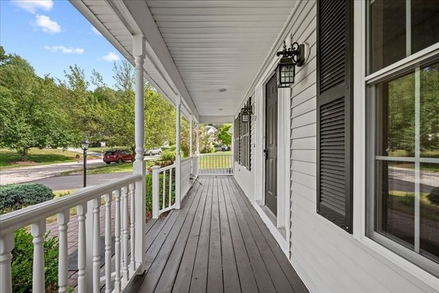 20 Hilltop Farm Rd, Auburn, MA 01501