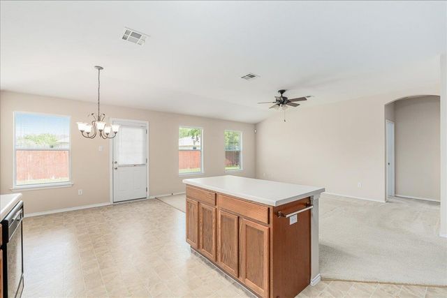 103 Wren CV, Hutto, TX 78634