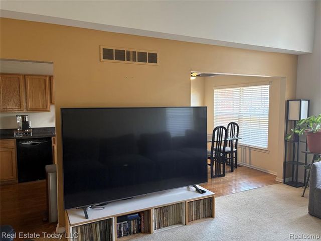 1304 17th Street 18, Detroit, MI 48216