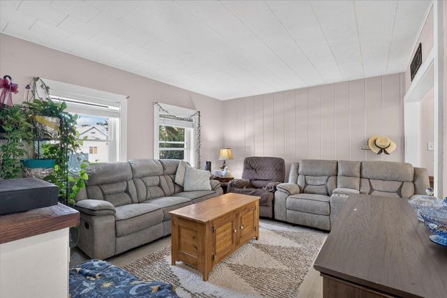 532 Caroline Street, Janesville, WI 53545