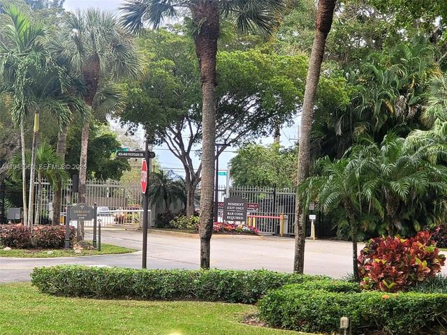 4832 Esedra Ct 105, Lake Worth, FL 33467