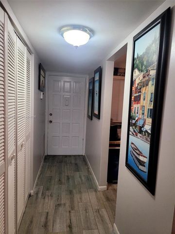 4832 Esedra Ct 105, Lake Worth, FL 33467