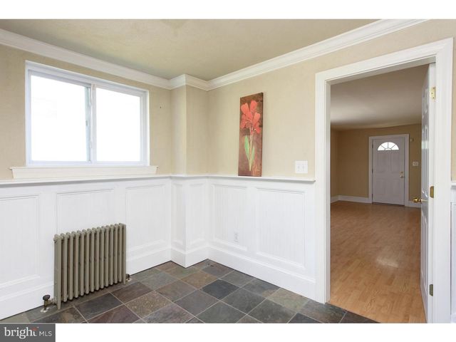 374 DEHAVEN ST, Conshohocken, PA 19428