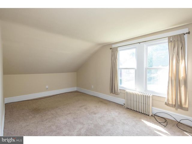 374 DEHAVEN ST, Conshohocken, PA 19428