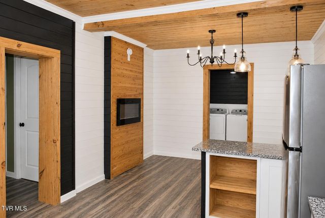 1014 Bluefield Avenue, Elizabethton, TN 37643