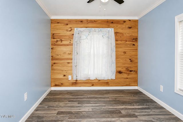 1014 Bluefield Avenue, Elizabethton, TN 37643