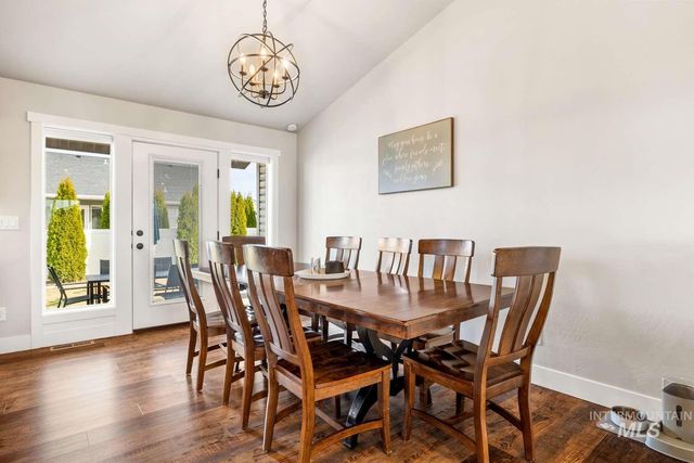 744 Midnight Sun Loop, Twin Falls, ID 83301