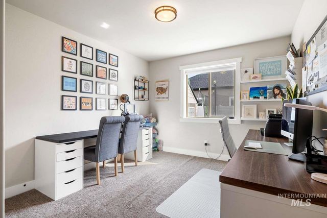 744 Midnight Sun Loop, Twin Falls, ID 83301