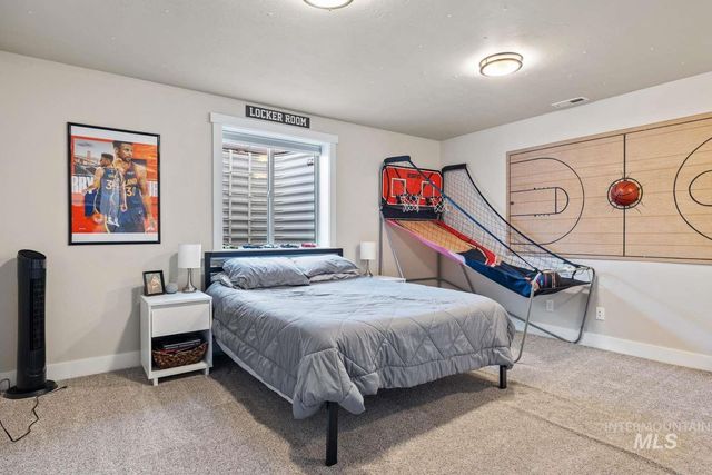 744 Midnight Sun Loop, Twin Falls, ID 83301