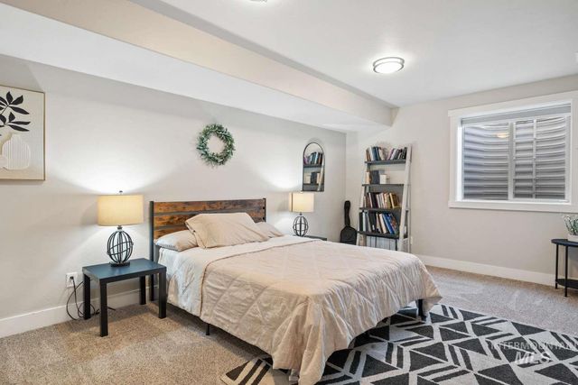 744 Midnight Sun Loop, Twin Falls, ID 83301