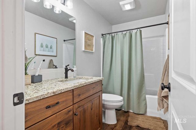 744 Midnight Sun Loop, Twin Falls, ID 83301