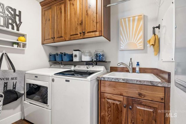 744 Midnight Sun Loop, Twin Falls, ID 83301