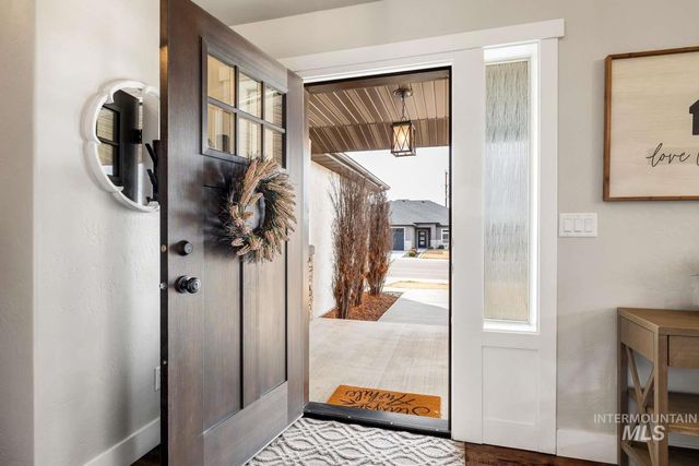 744 Midnight Sun Loop, Twin Falls, ID 83301