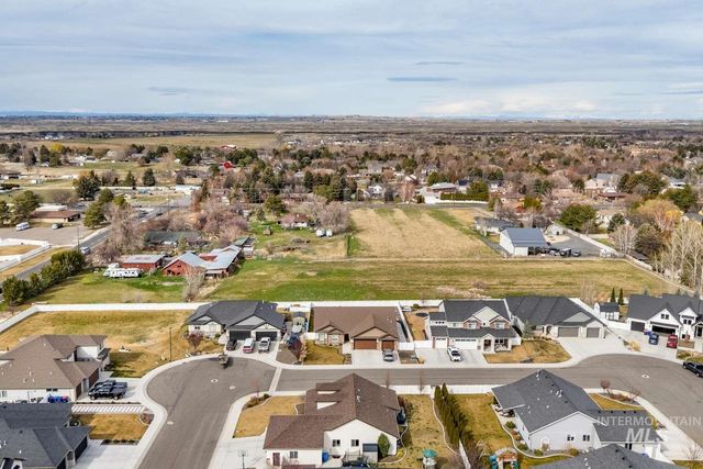 744 Midnight Sun Loop, Twin Falls, ID 83301