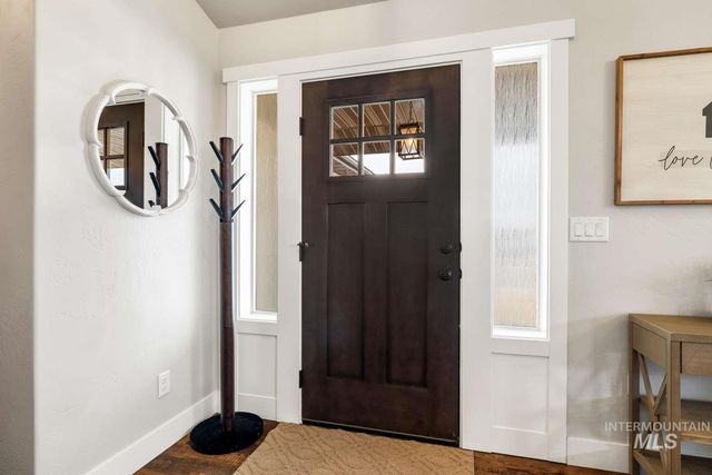 744 Midnight Sun Loop, Twin Falls, ID 83301