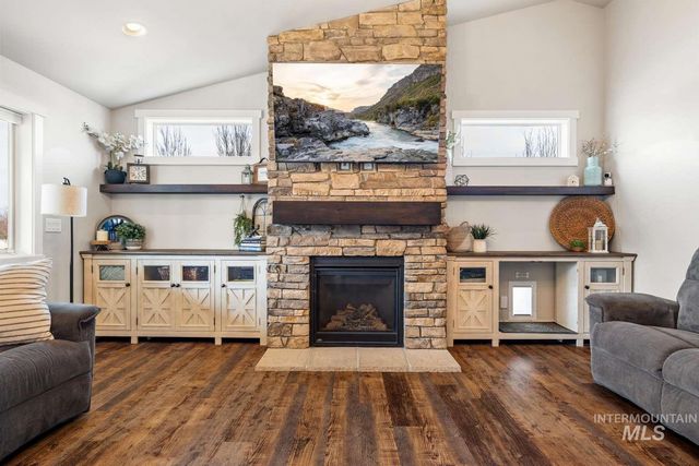 744 Midnight Sun Loop, Twin Falls, ID 83301