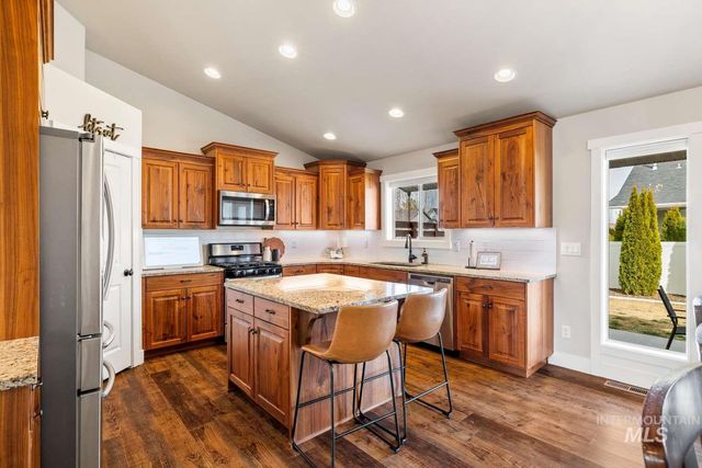 744 Midnight Sun Loop, Twin Falls, ID 83301