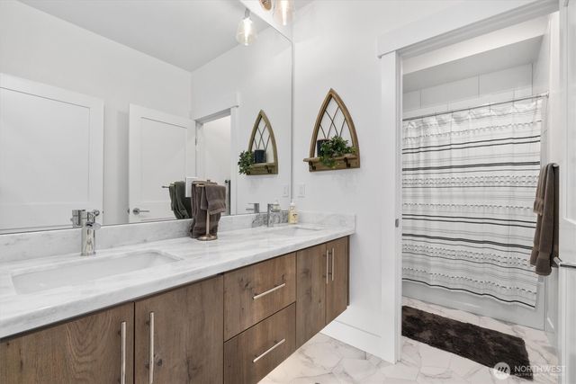 6921 55th Avenue S, Seattle, WA 98118