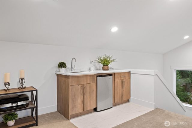 6921 55th Avenue S, Seattle, WA 98118