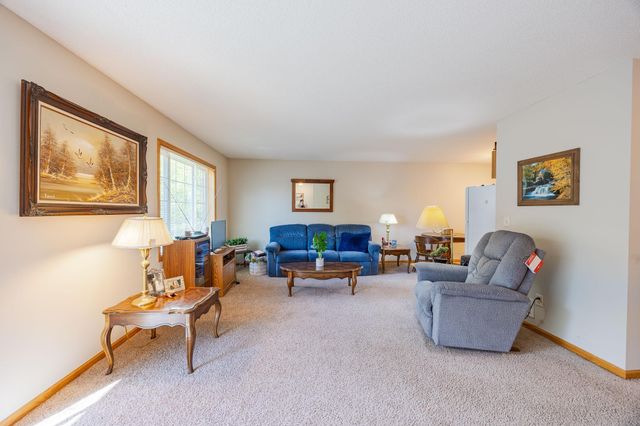 1555 County Road D E B, Maplewood, MN 55109