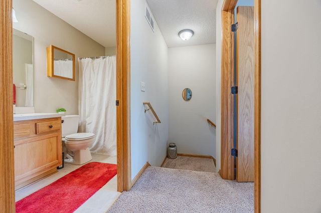 1555 County Road D E B, Maplewood, MN 55109