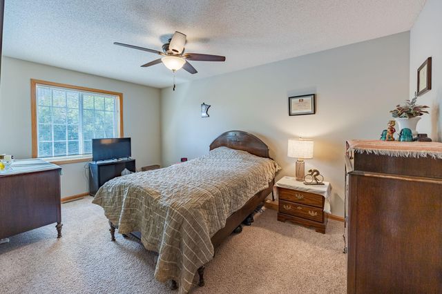 1555 County Road D E B, Maplewood, MN 55109