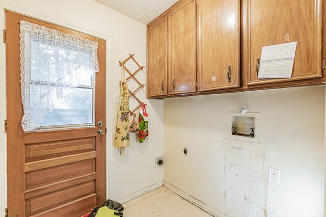 3208 Sheffield Drive, Arlington, TX 76013