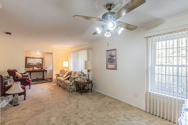 3208 Sheffield Drive, Arlington, TX 76013