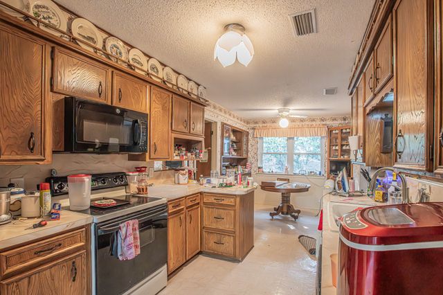 3208 Sheffield Drive, Arlington, TX 76013