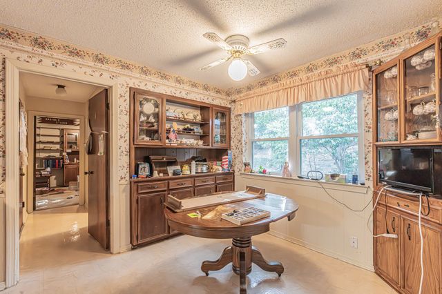 3208 Sheffield Drive, Arlington, TX 76013