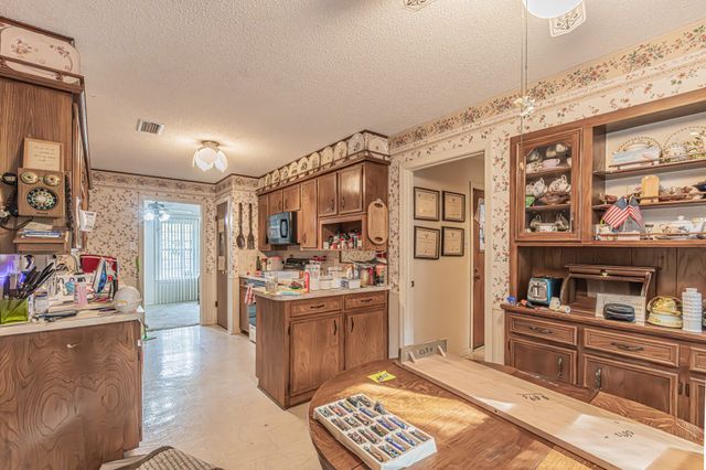 3208 Sheffield Drive, Arlington, TX 76013