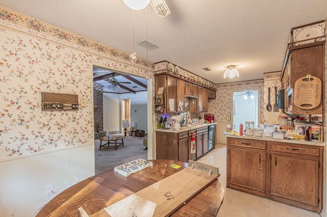 3208 Sheffield Drive, Arlington, TX 76013