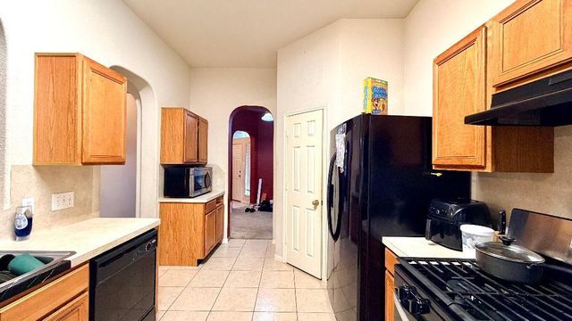 4039 Hawthorn Glen, Fresno, TX 77545