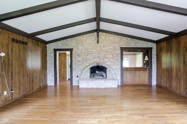 7922 Mill Pond Lane, Indianapolis, IN 46278