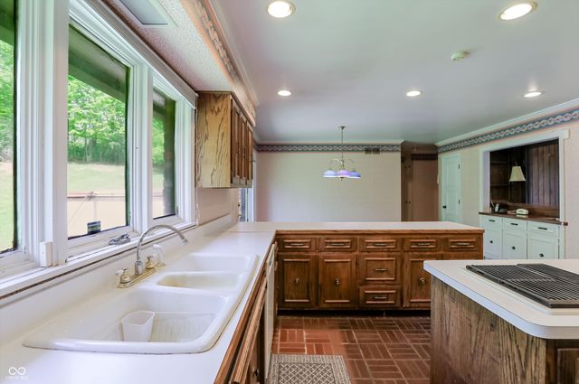 7922 Mill Pond Lane, Indianapolis, IN 46278