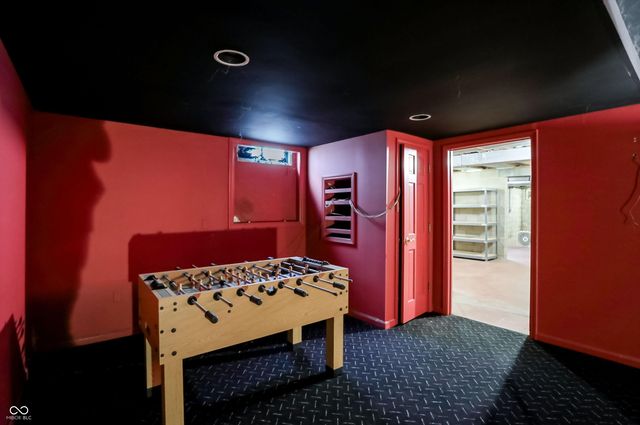 7922 Mill Pond Lane, Indianapolis, IN 46278
