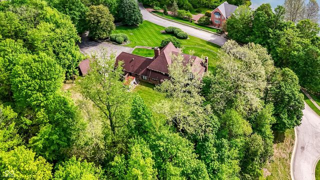 7922 Mill Pond Lane, Indianapolis, IN 46278