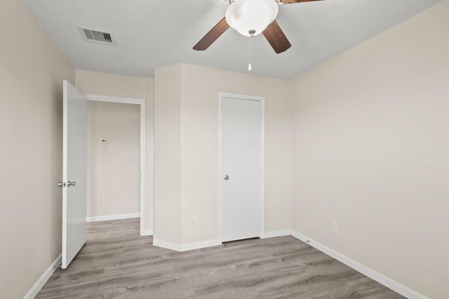 1223 Grassy View Drive, Houston, TX 77073