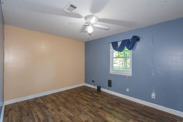 1107 N Jeff Davis Avenue, Jacksonville, AR 72076