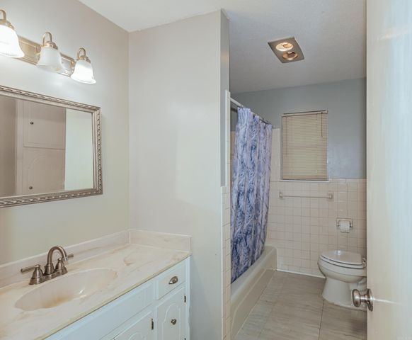1107 N Jeff Davis Avenue, Jacksonville, AR 72076