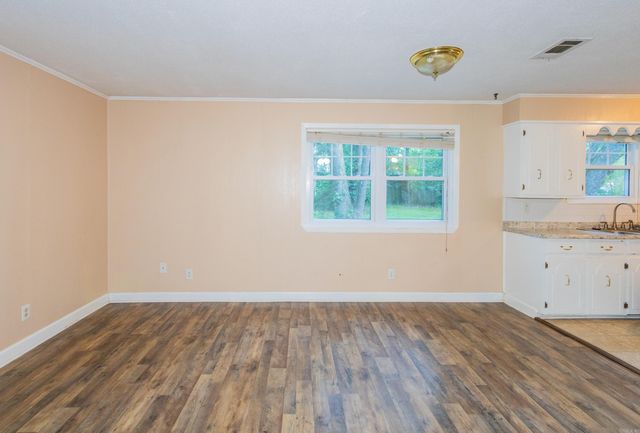 1107 N Jeff Davis Avenue, Jacksonville, AR 72076