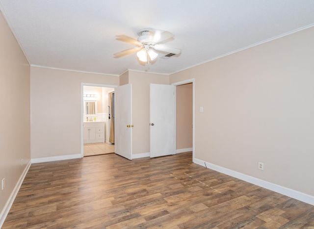1107 N Jeff Davis Avenue, Jacksonville, AR 72076