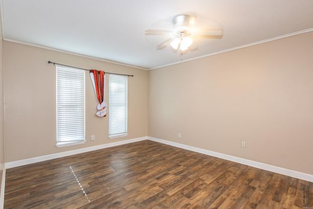 1107 N Jeff Davis Avenue, Jacksonville, AR 72076