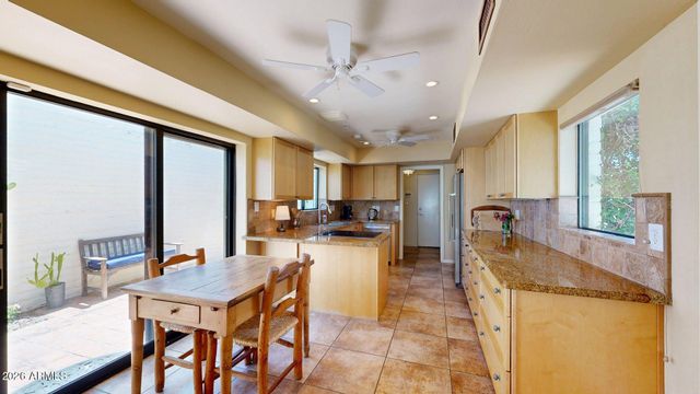 7346 E KRALL Street, Scottsdale, AZ 85250