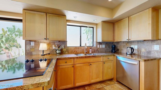 7346 E KRALL Street, Scottsdale, AZ 85250