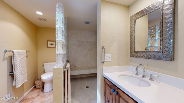 7346 E KRALL Street, Scottsdale, AZ 85250