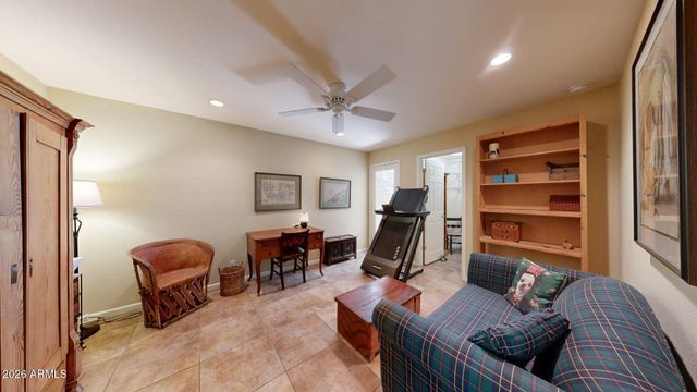 7346 E KRALL Street, Scottsdale, AZ 85250
